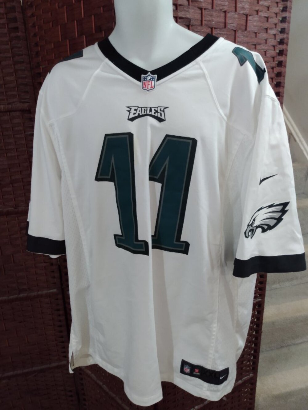 Nike Carson Wentz Philadelphia Eagles Football Jersey XXL White NFL